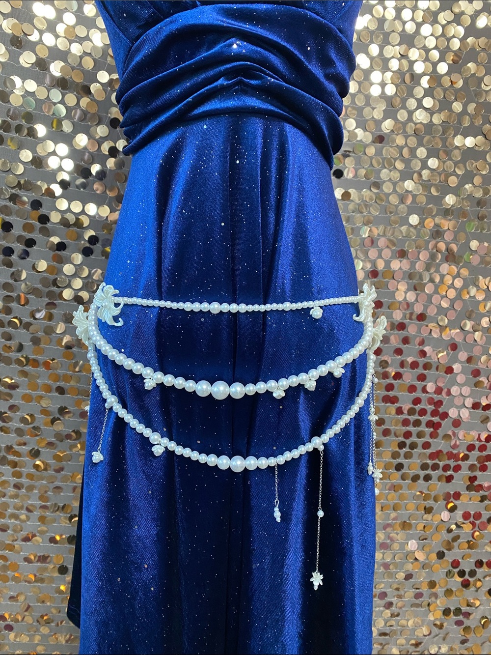 White and silver tone chain belt #488